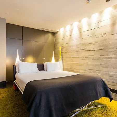 Cmg Tour Eiffel Apartment